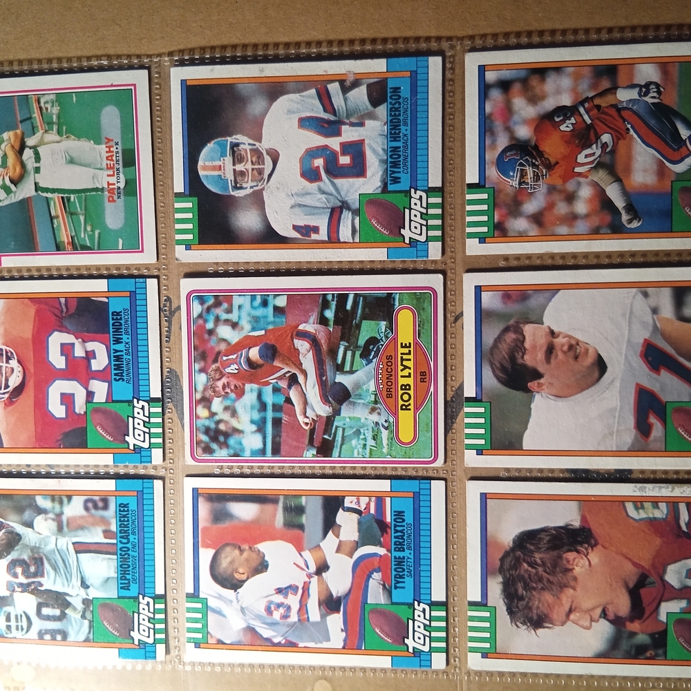 Topps Broncos NFL Player Trading Card Set